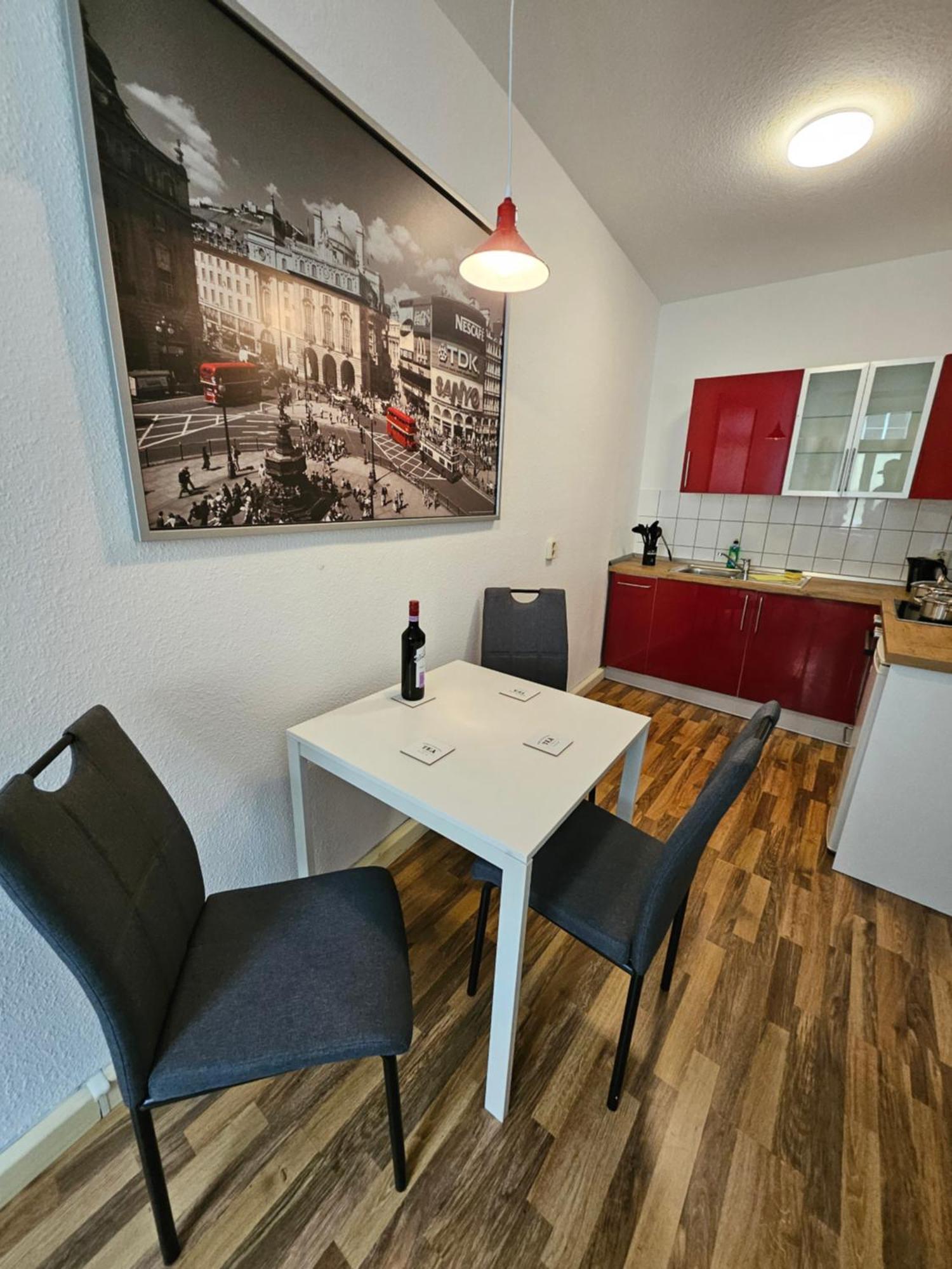 Ferienwohnung Apartment In Zittauer Stadtzentrum Innenstadt Innenring Top Lage - Wohnen Auf Zeit In Zittau - 1 Raum Wohnung Exterior foto